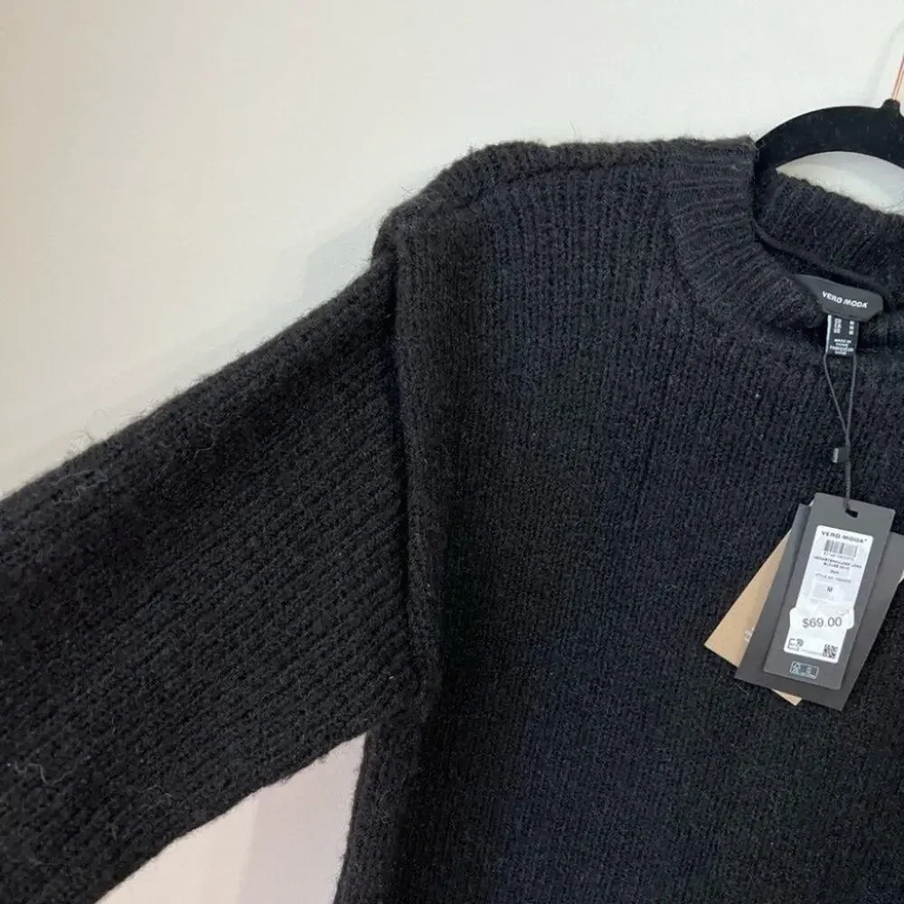 Vero Moda Black Daisy Wide Shoulder Sweater Size Medium